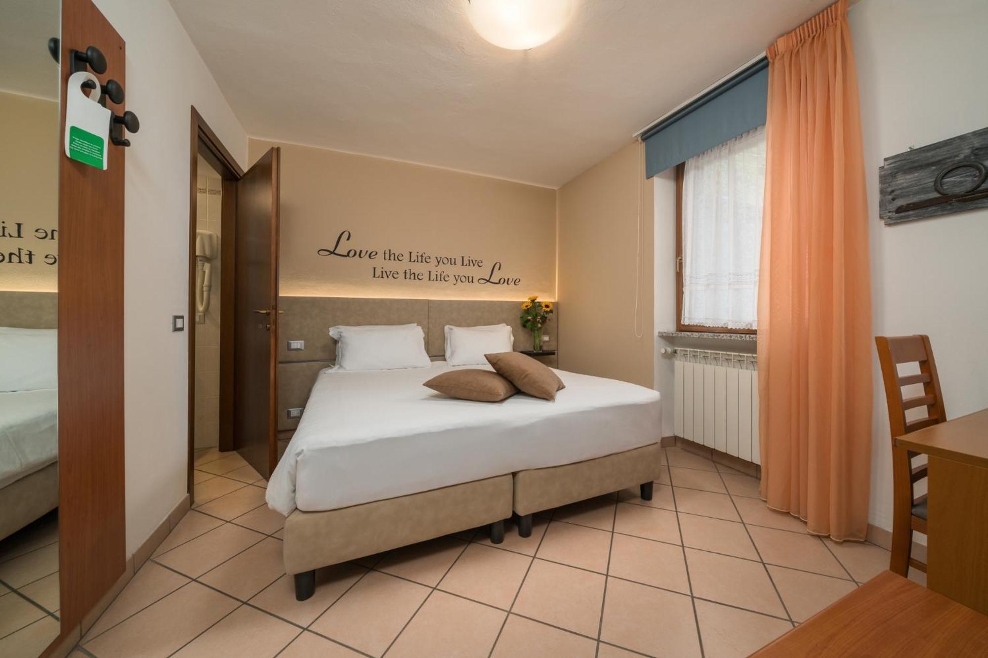 Hotel Oasi Verde Bienno Exteriér fotografie