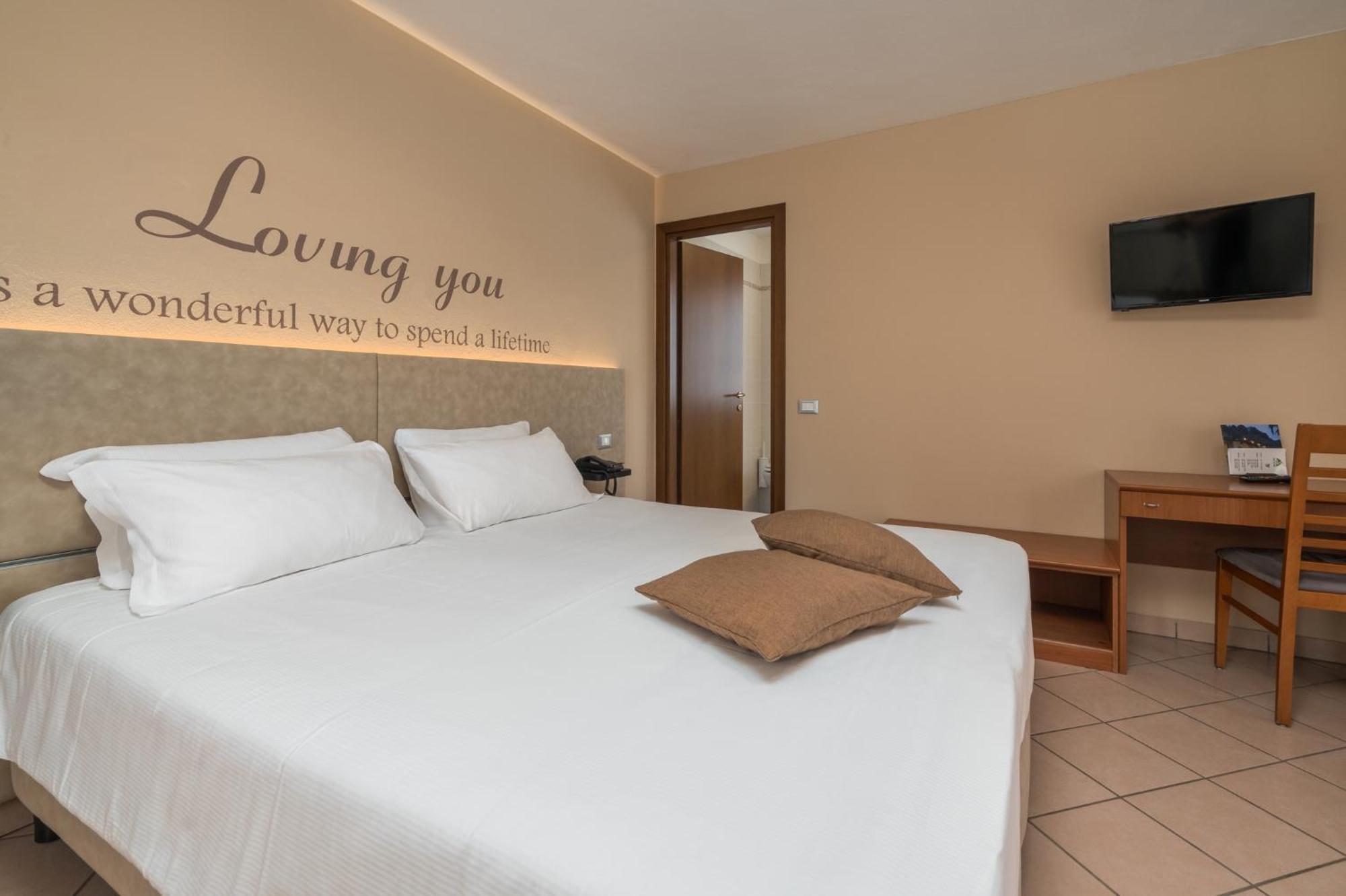 Hotel Oasi Verde Bienno Exteriér fotografie