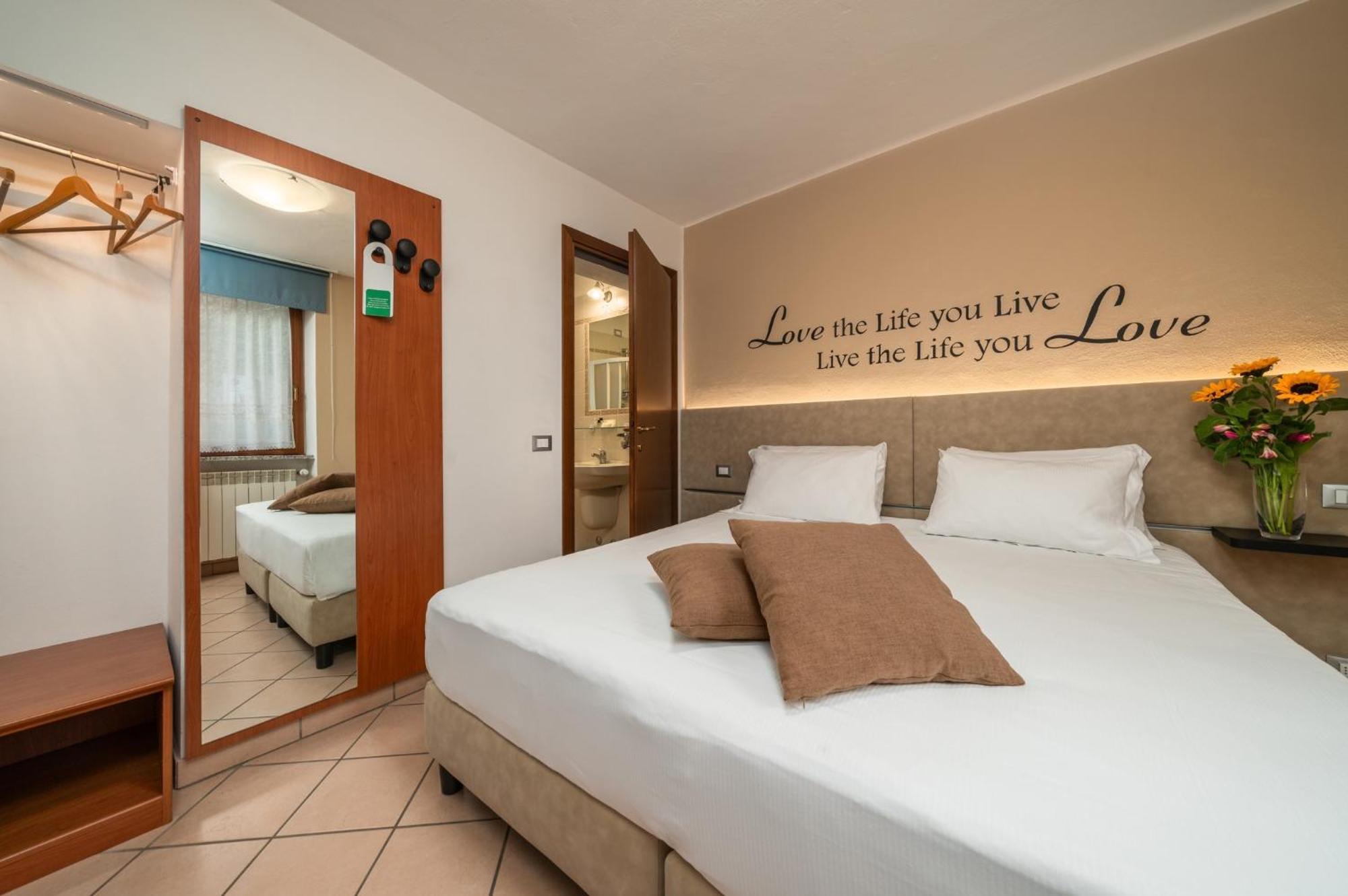 Hotel Oasi Verde Bienno Exteriér fotografie