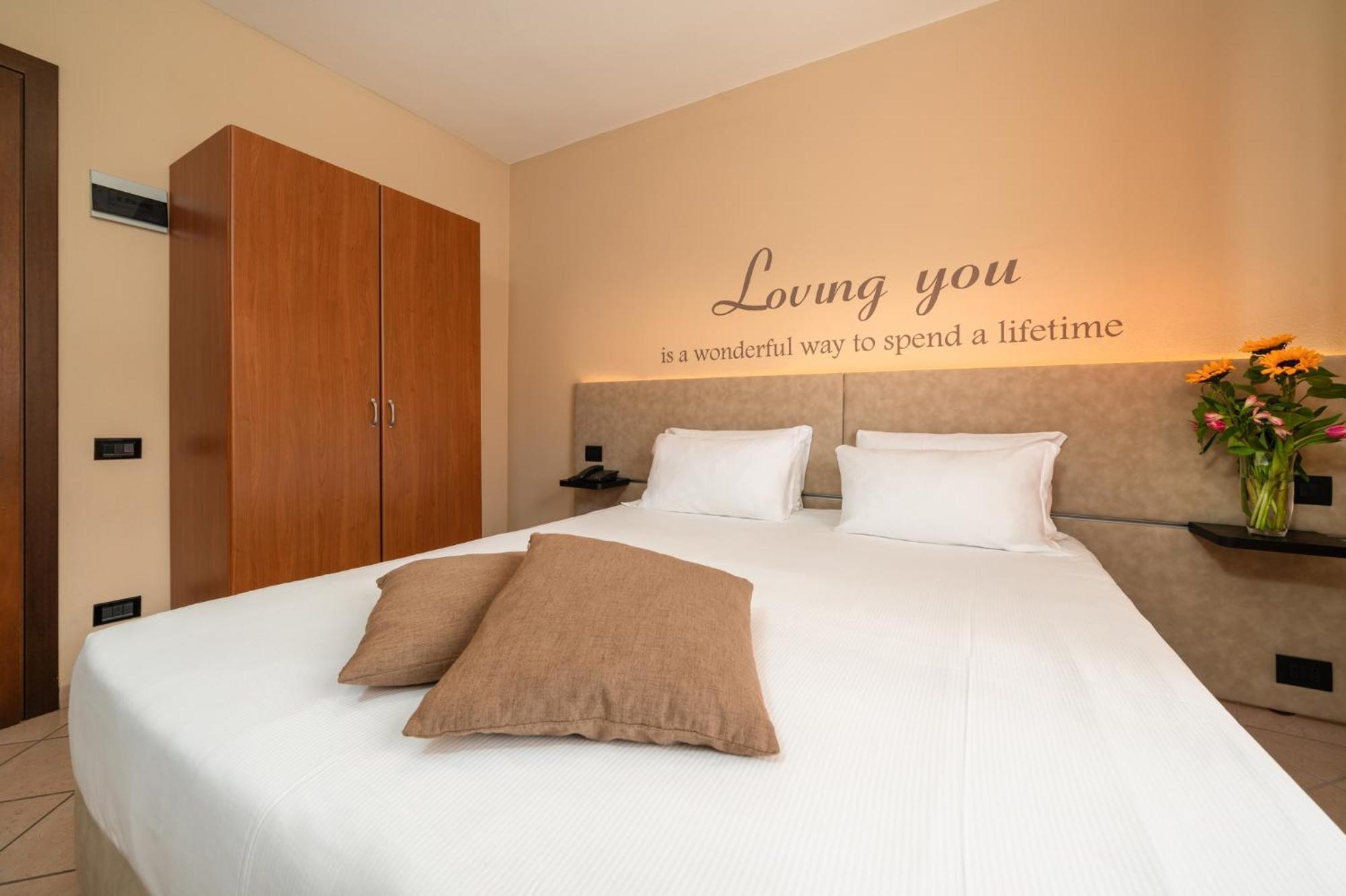 Hotel Oasi Verde Bienno Exteriér fotografie